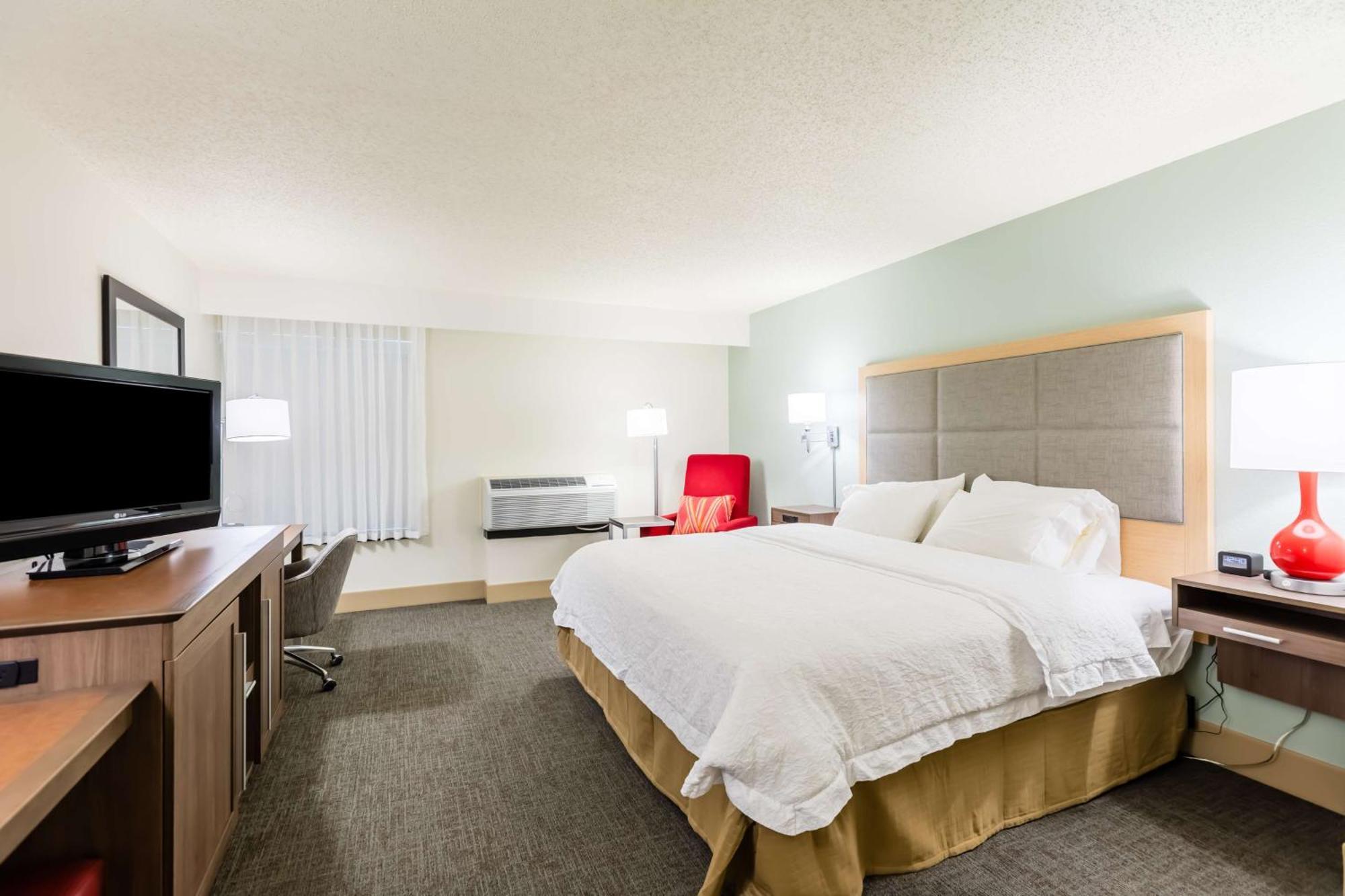 Hampton Inn Rochester Exterior photo