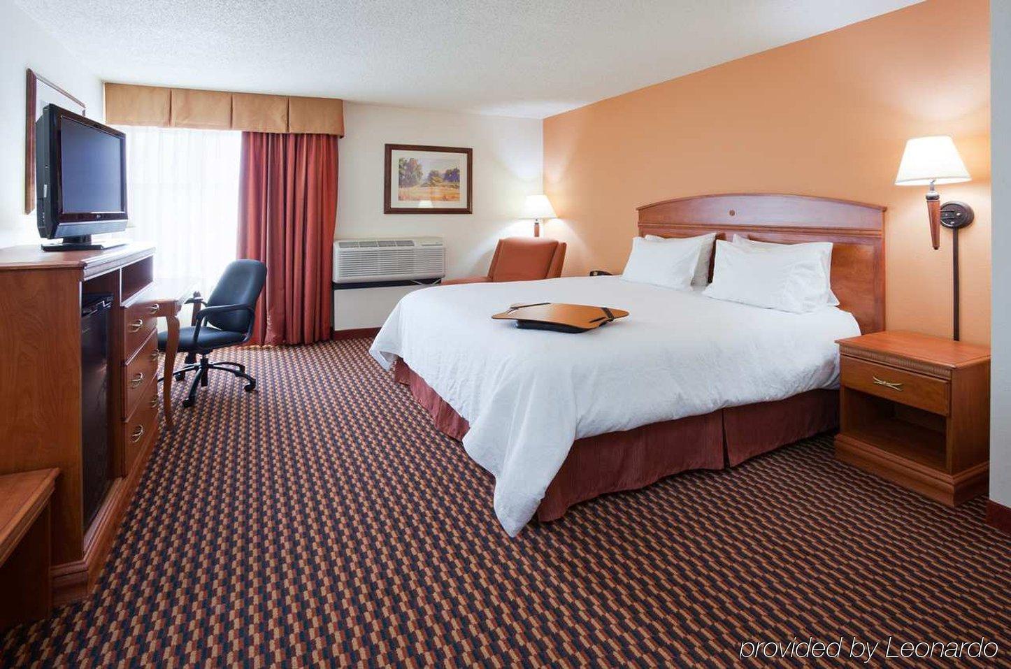 Hampton Inn Rochester Exterior photo