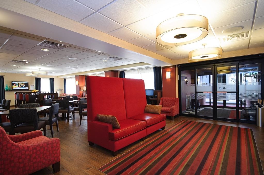 Hampton Inn Rochester Interior photo