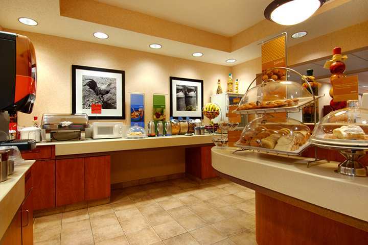 Hampton Inn Rochester Restaurant photo